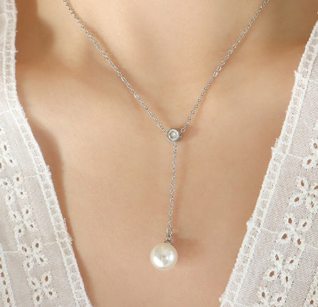Lila Crystal Pearl Gold Necklace